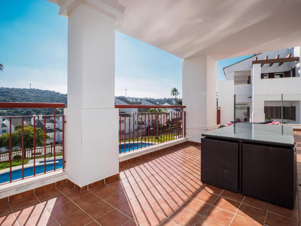 2174-Huge 3 bedrooms with terrace and pool photo 3
