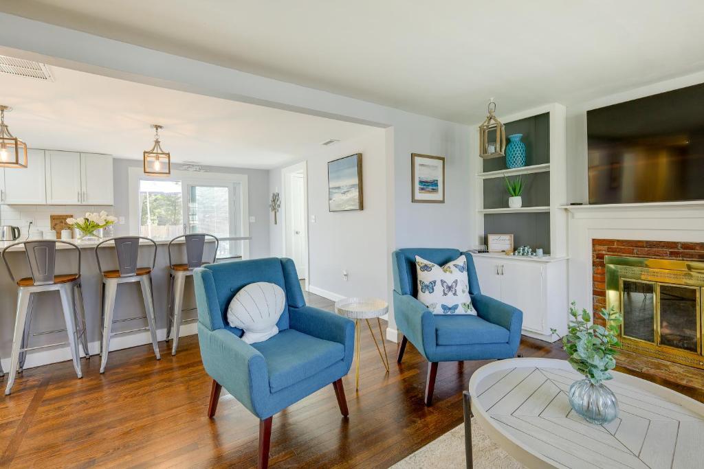 Hyannis Vacation Rental about 2 Mi to Craigville Beach photo 4