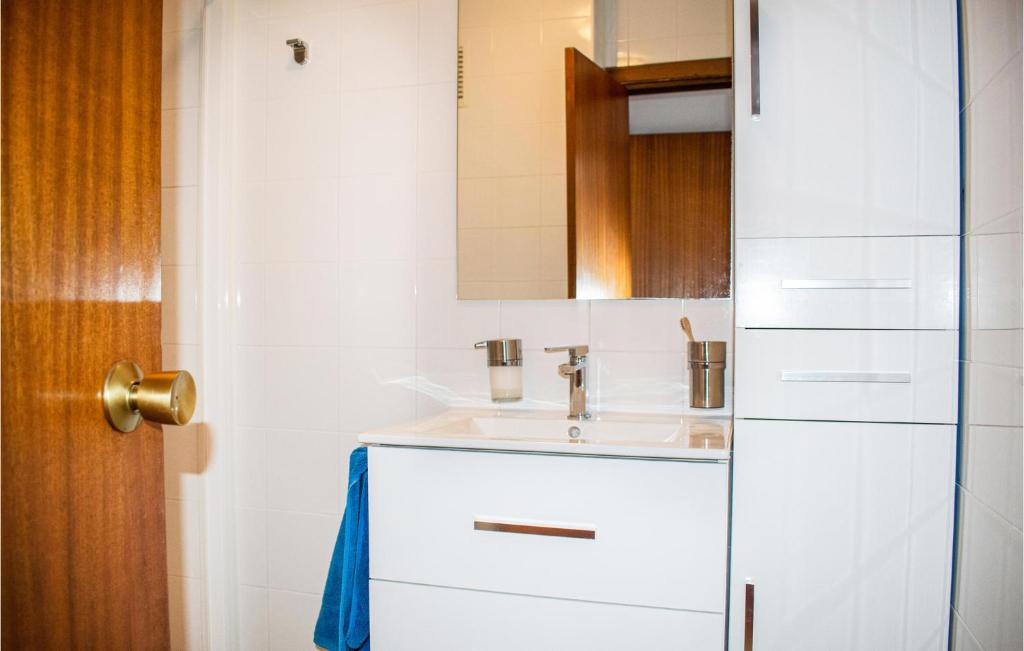 Stunning Apartment In Mlaga With 3 Bedrooms, Wifi And Outdoor Swimming Pool photo 1