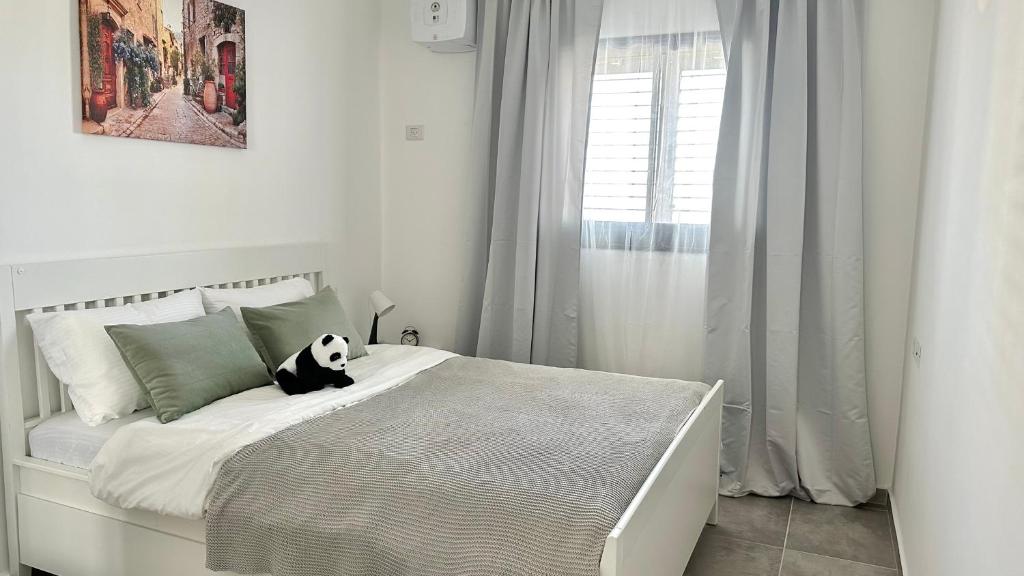 Two bedroom Limeapartment with balcony and sea view photo 3