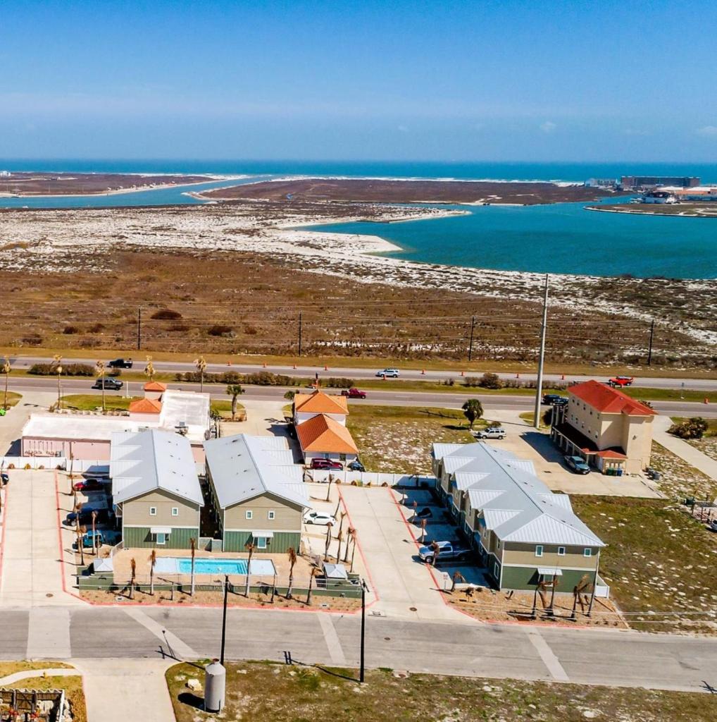 Island Villa- Your Padre Island Escape photo 1
