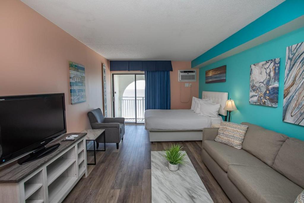 Direct Oceanfront Sea Mist Resort 21105 image