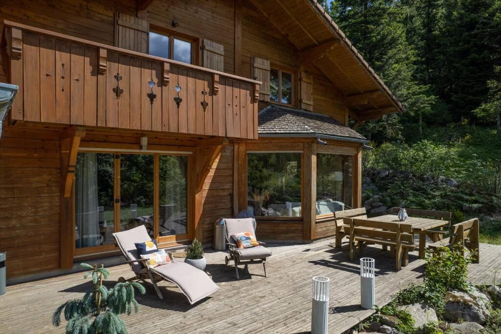 L’Ecrin Blanc – Cocon familial avec jacuzzi et salle de jeux photo 1