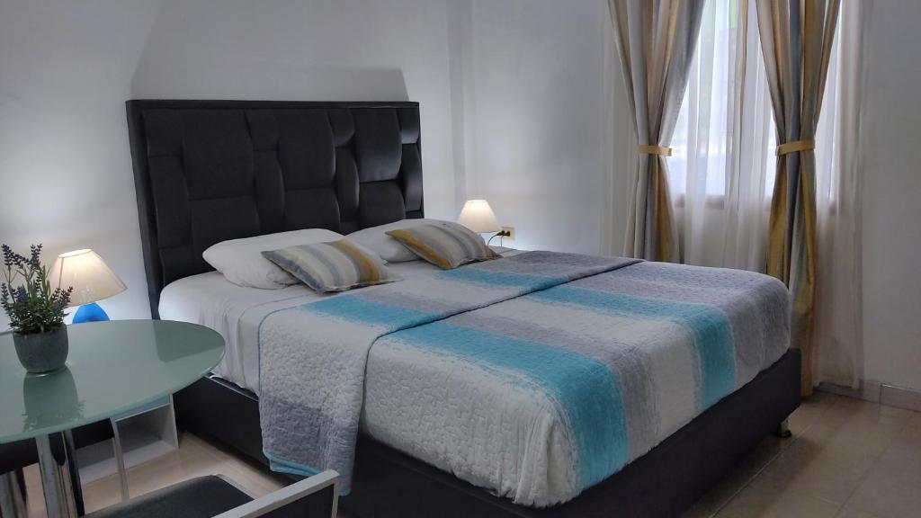 BELLA SUITE frente al Aeropuerto photo 1
