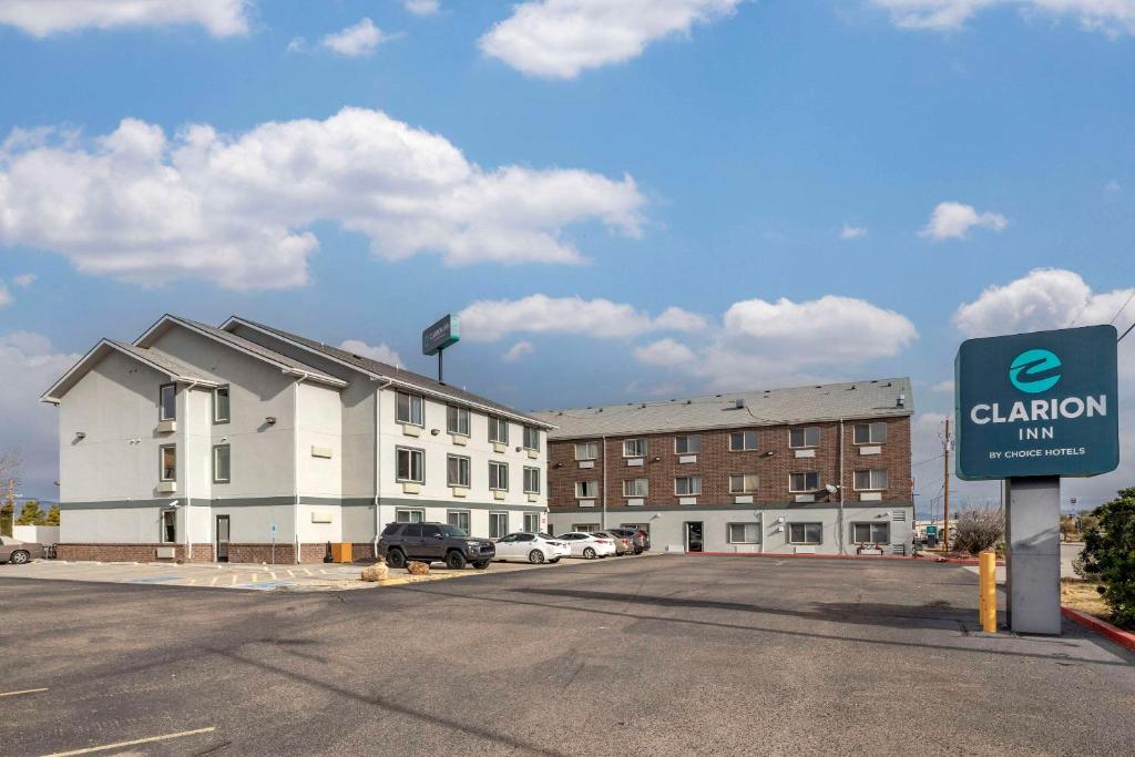 Clarion Inn Kingman I-40 Route 66 image