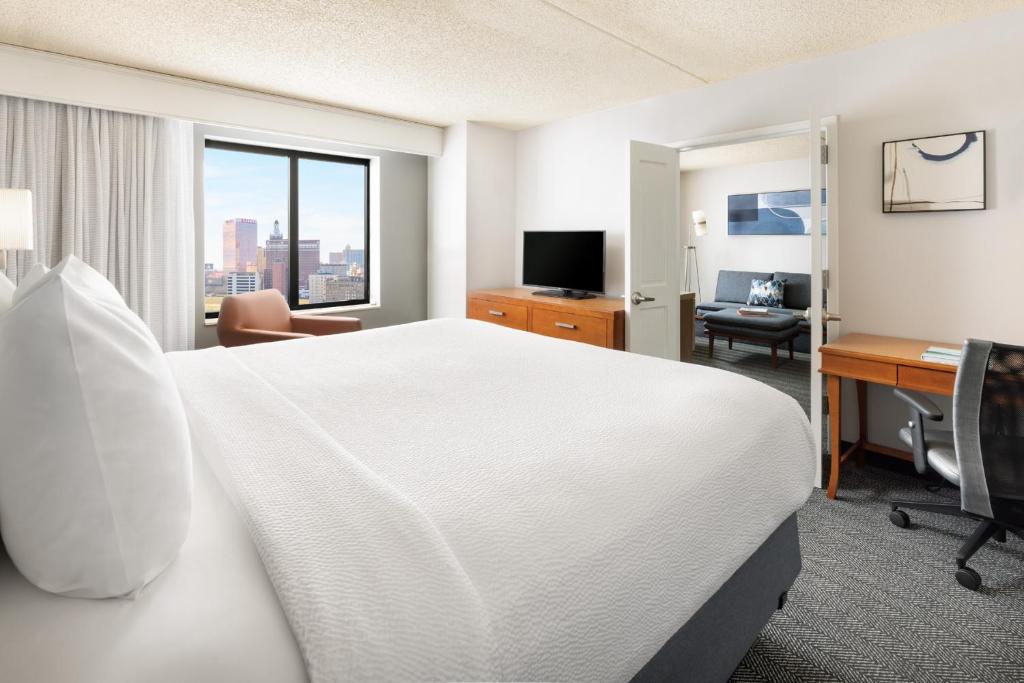Marriott Courtyard Atlantic City - Tap to explore photos