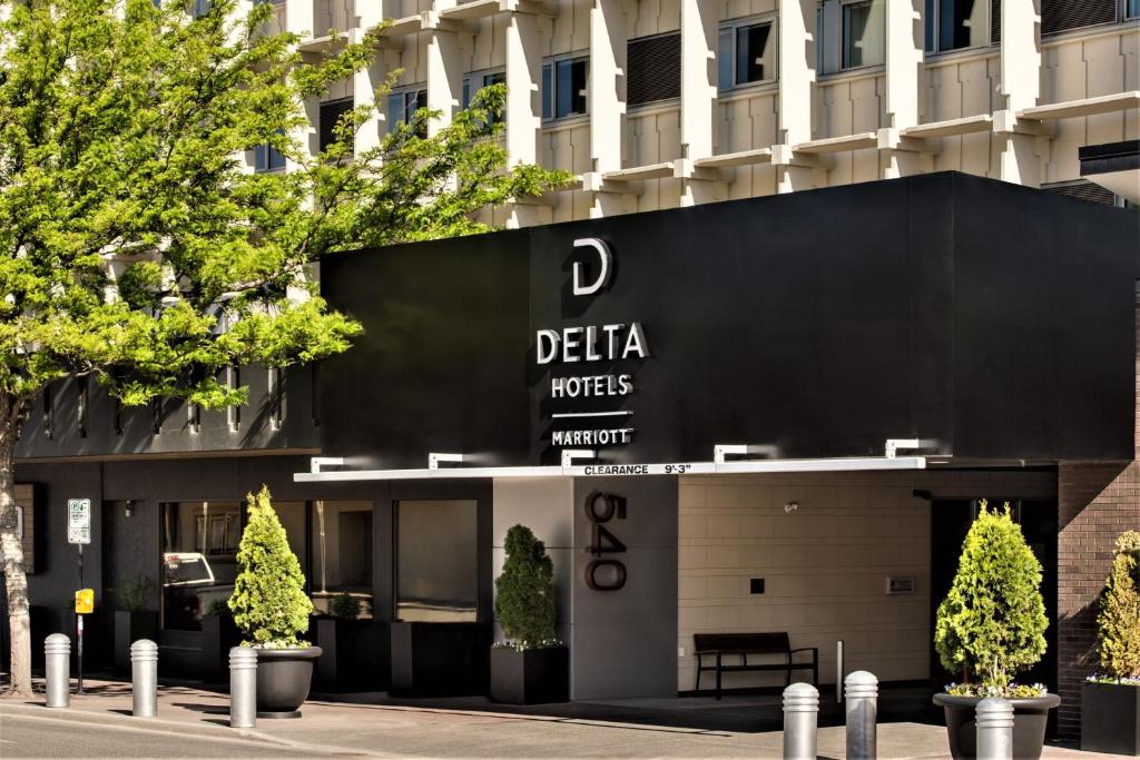 Delta Hotels by Marriott Kamloops photo 1