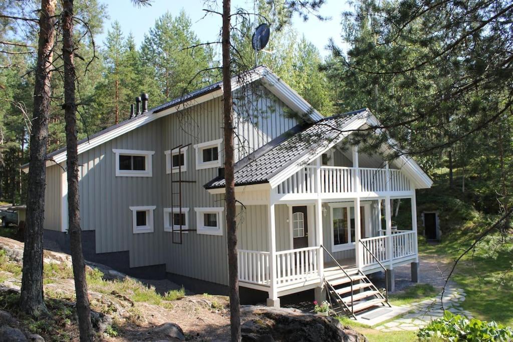 Villa Hyppykallio, LaatuLomat photo 2