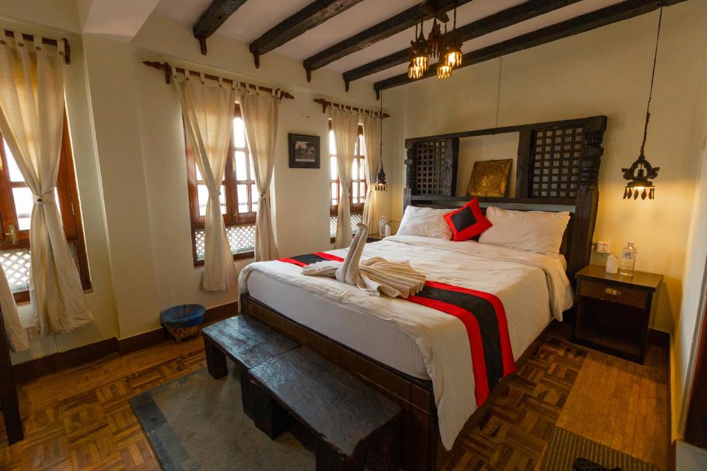 Vajra Guest House & Restaurant photo 1