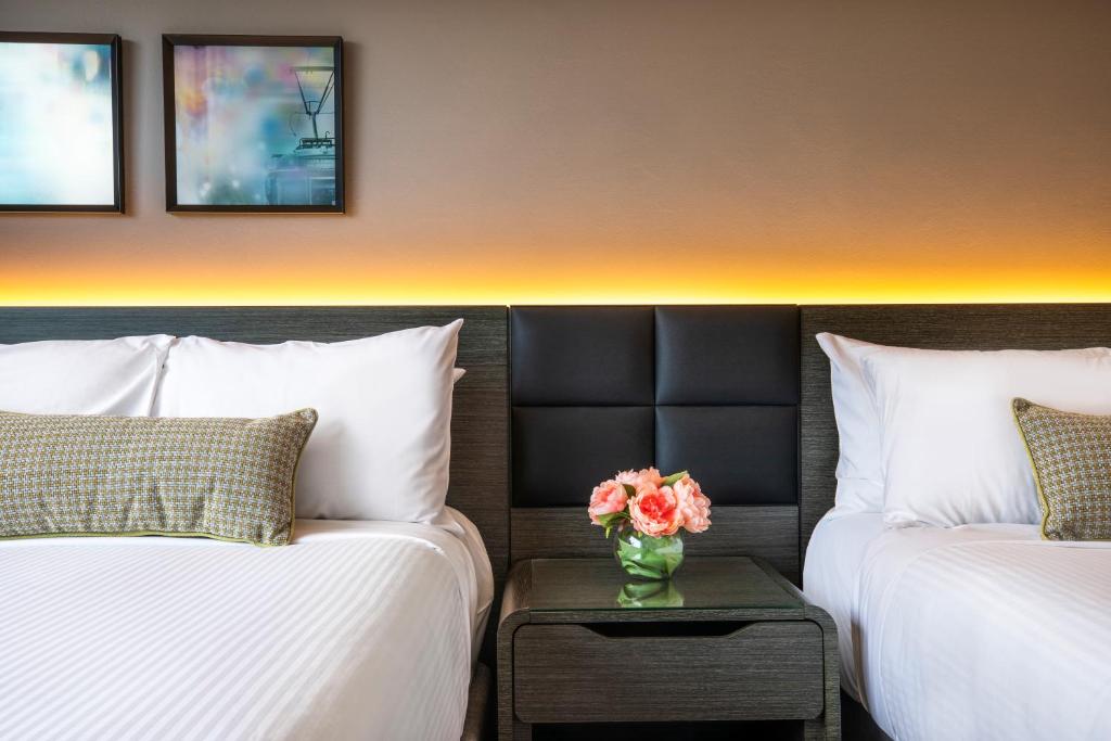 Crowne Plaza Melbourne, an IHG Hotel photo 2
