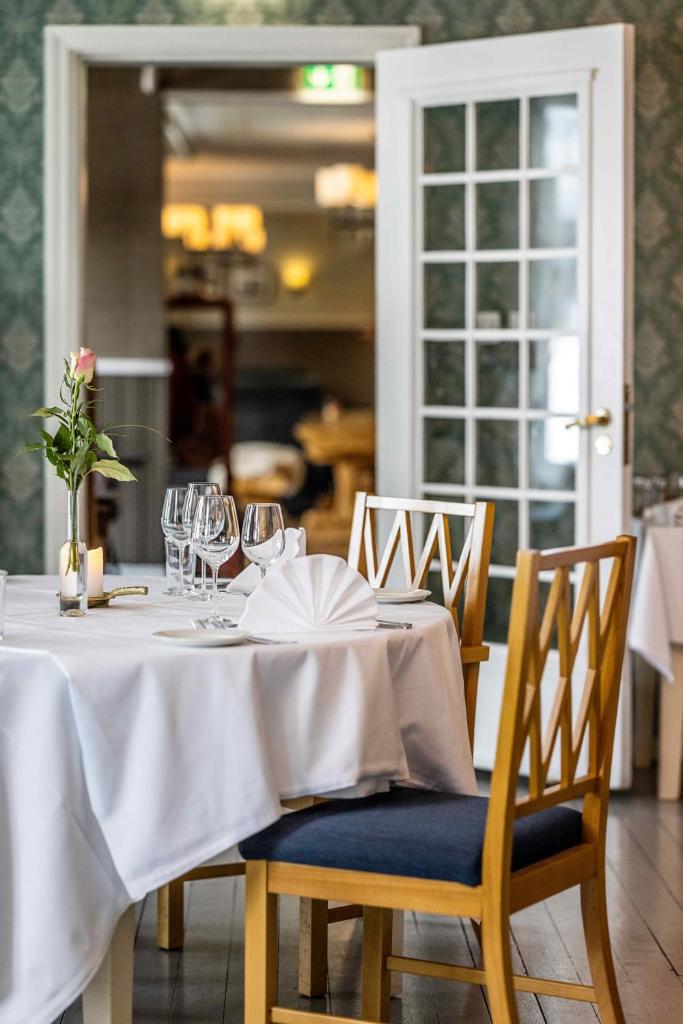 Gloppen Hotell - by Classic Norway Hotels photo 2