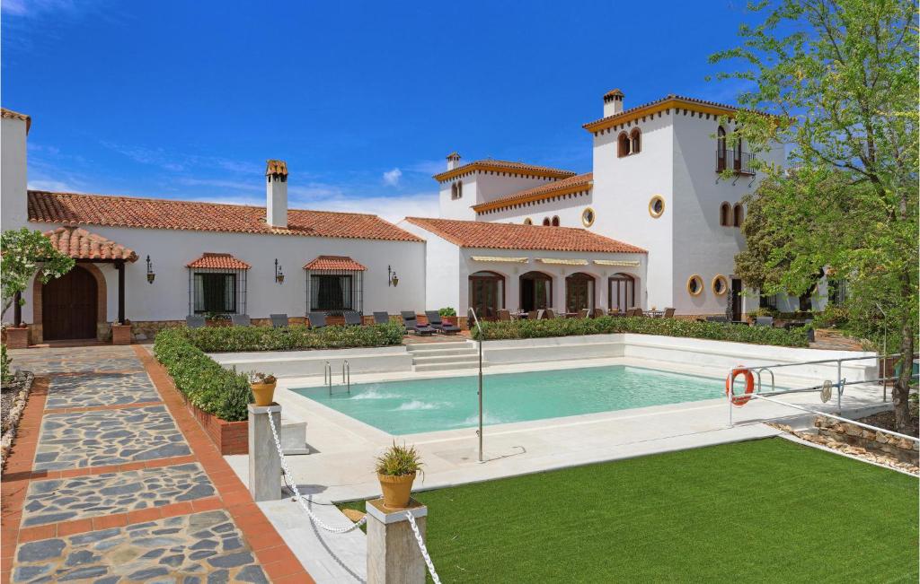 Amazing Home In La Granada De Ro-tint With Outdoor Swimming Pool, Wifi And Indoor Swimming Pool