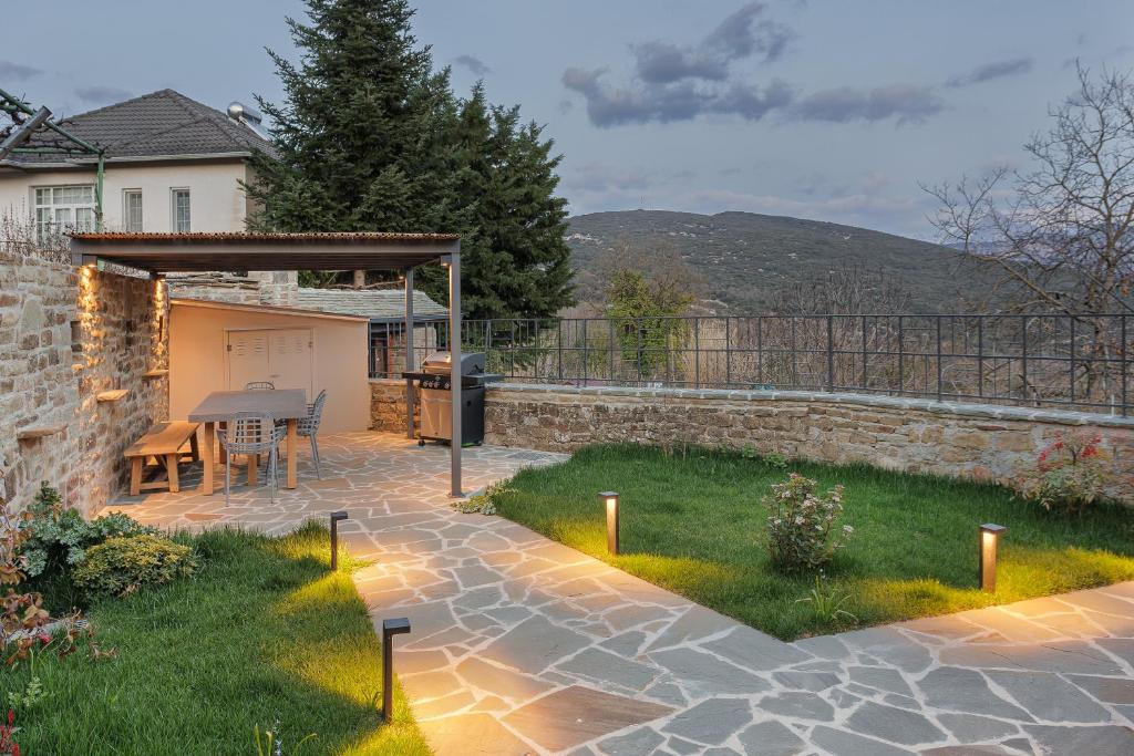 LozArt Traditional Stone House photo 2