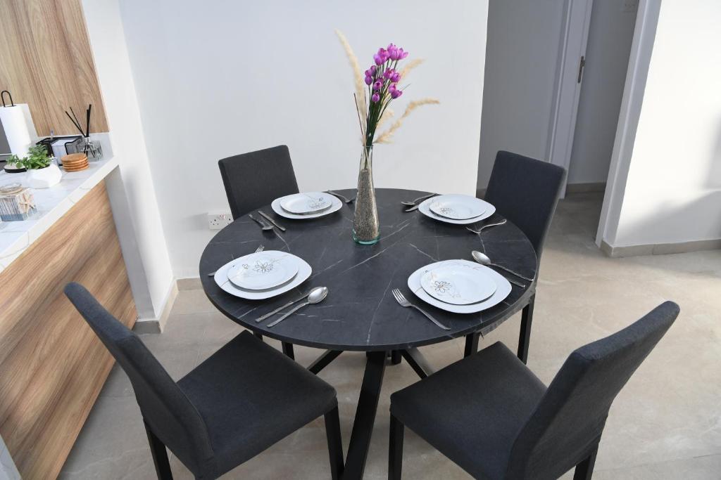 Alexis Apartments - Nice 2-bedroom with swimming pool photo 2
