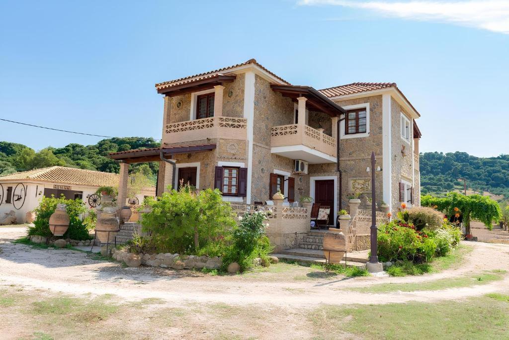 Sunshine Villa photo 1