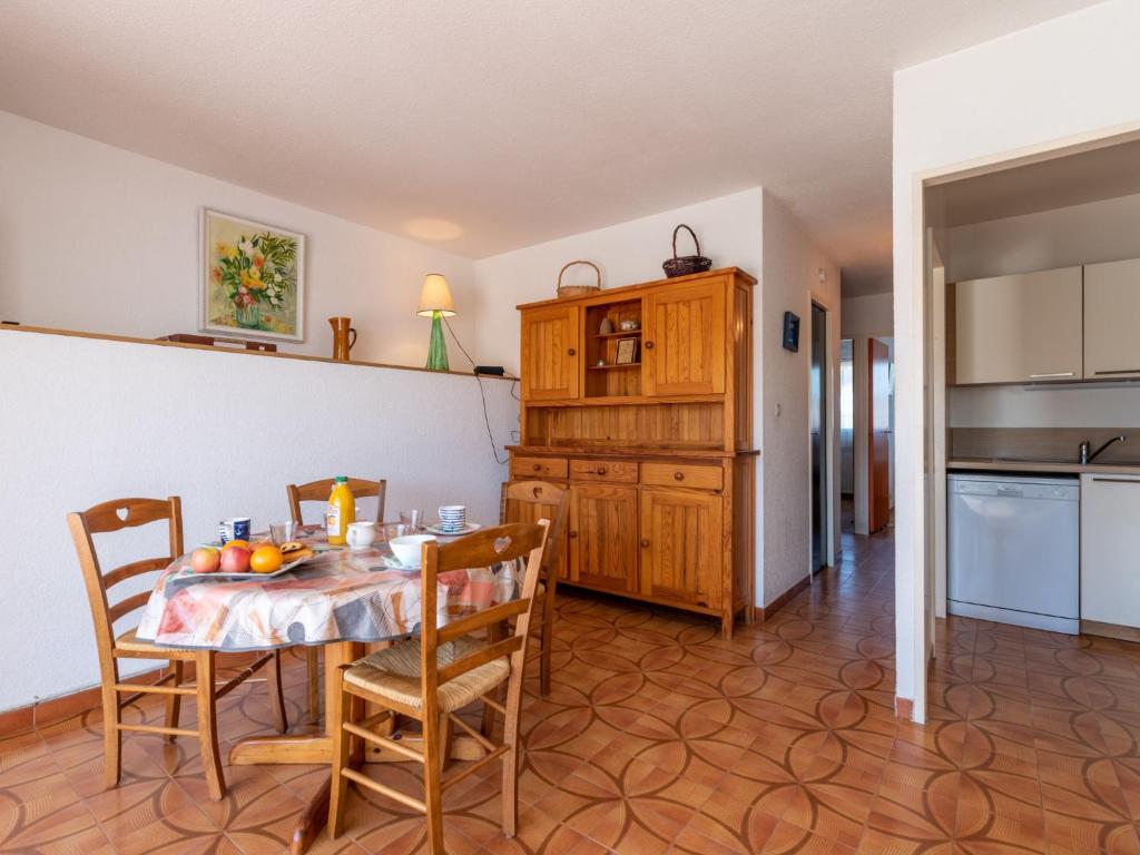 Apartment Les Marinas de la Plage I-1 by Interhome photo 4