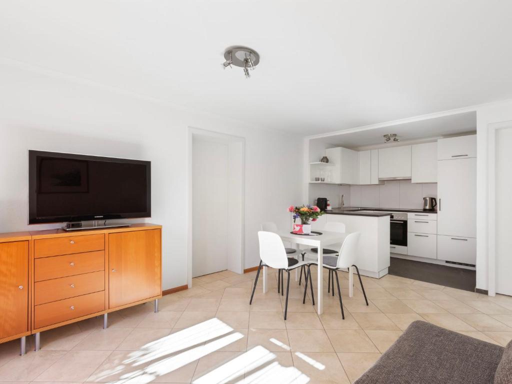 Apartment Vista Isole di Brissago by Interhome photo 3