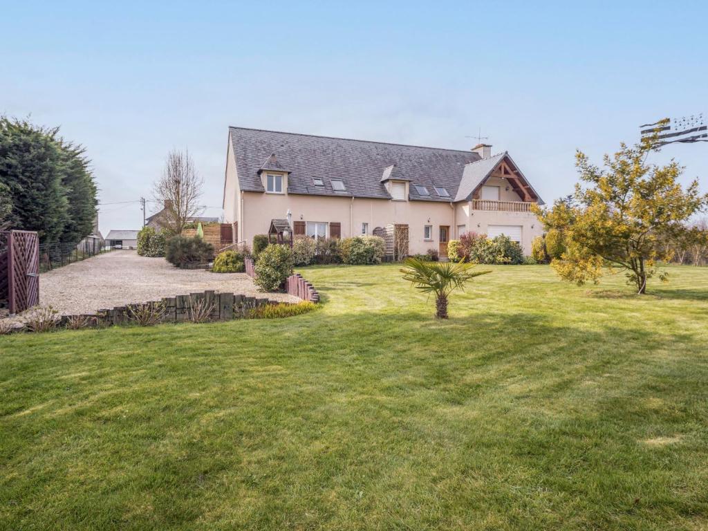 Holiday Home Maison de l'Anse du Guesclin 2 by Interhome