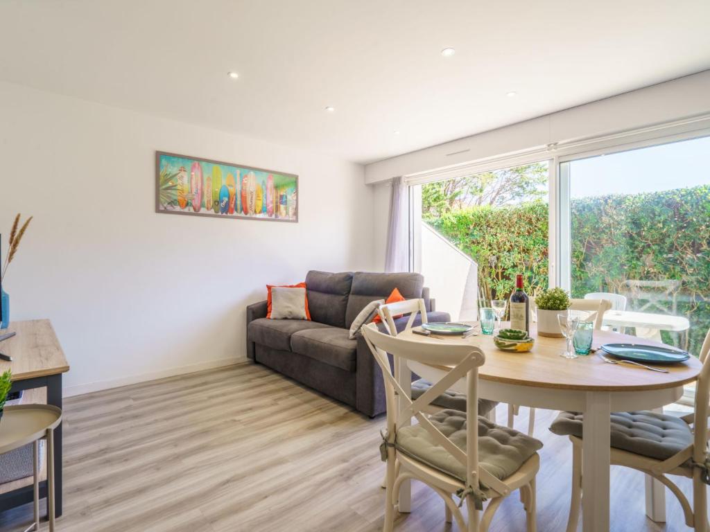 Apartment Le Fronton-4 by Interhome