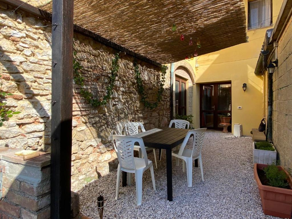 Apartment Angolino di Borgo by Interhome photo 1