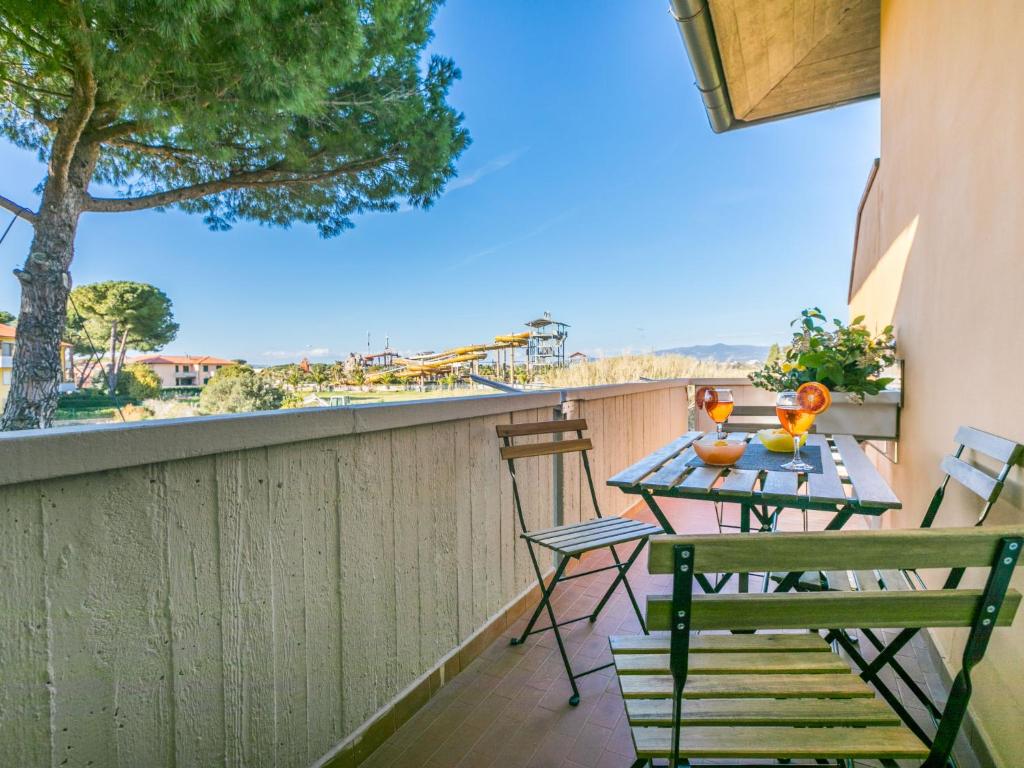 Apartment Appartamento La Cecinese by Interhome photo 1