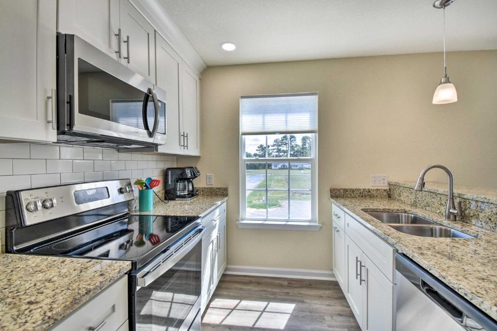 Cozy Cape Charles Apartment Walk to Beaches! photo 2