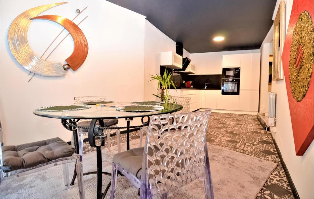 Nice Home In Sommires With Wifi And 2 Bedrooms photo 2