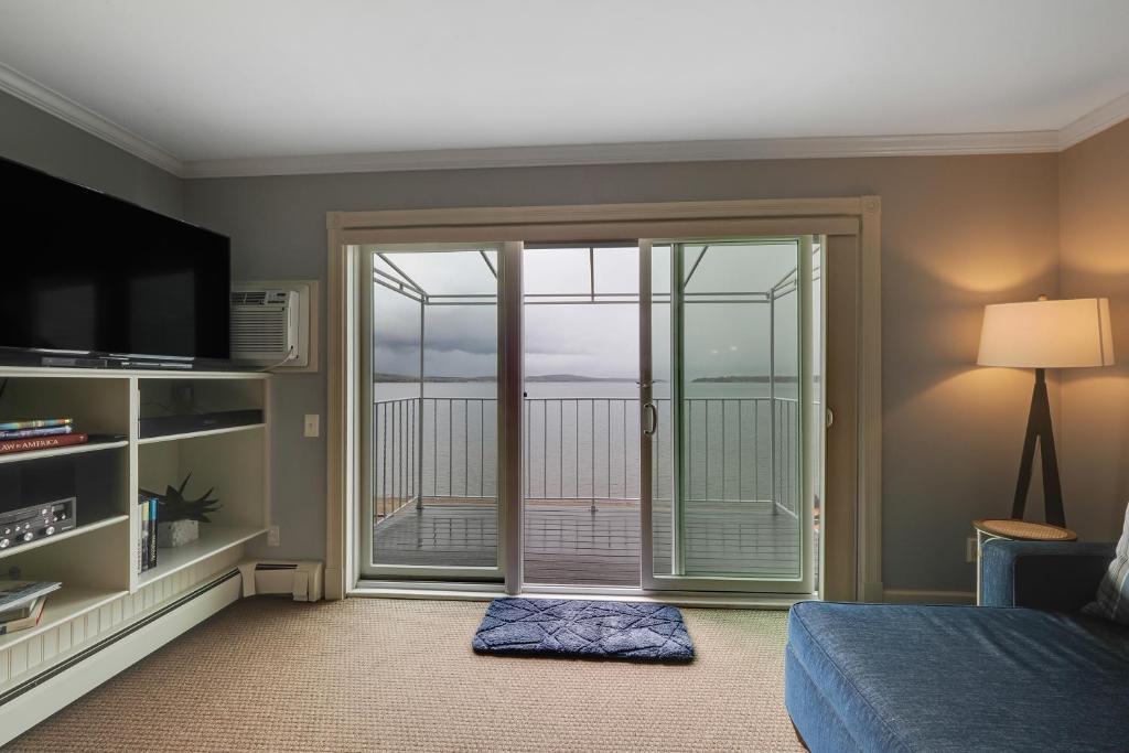 209 Water Street Inn photo 4