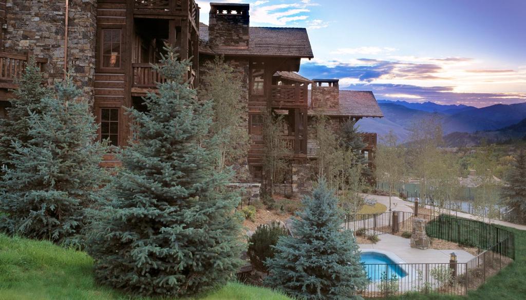 Bachelor Gulch Village photo 4