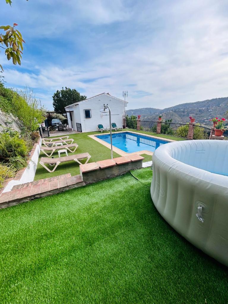 Villa en Frigiliana con Piscina y Jacuzzi photo 4