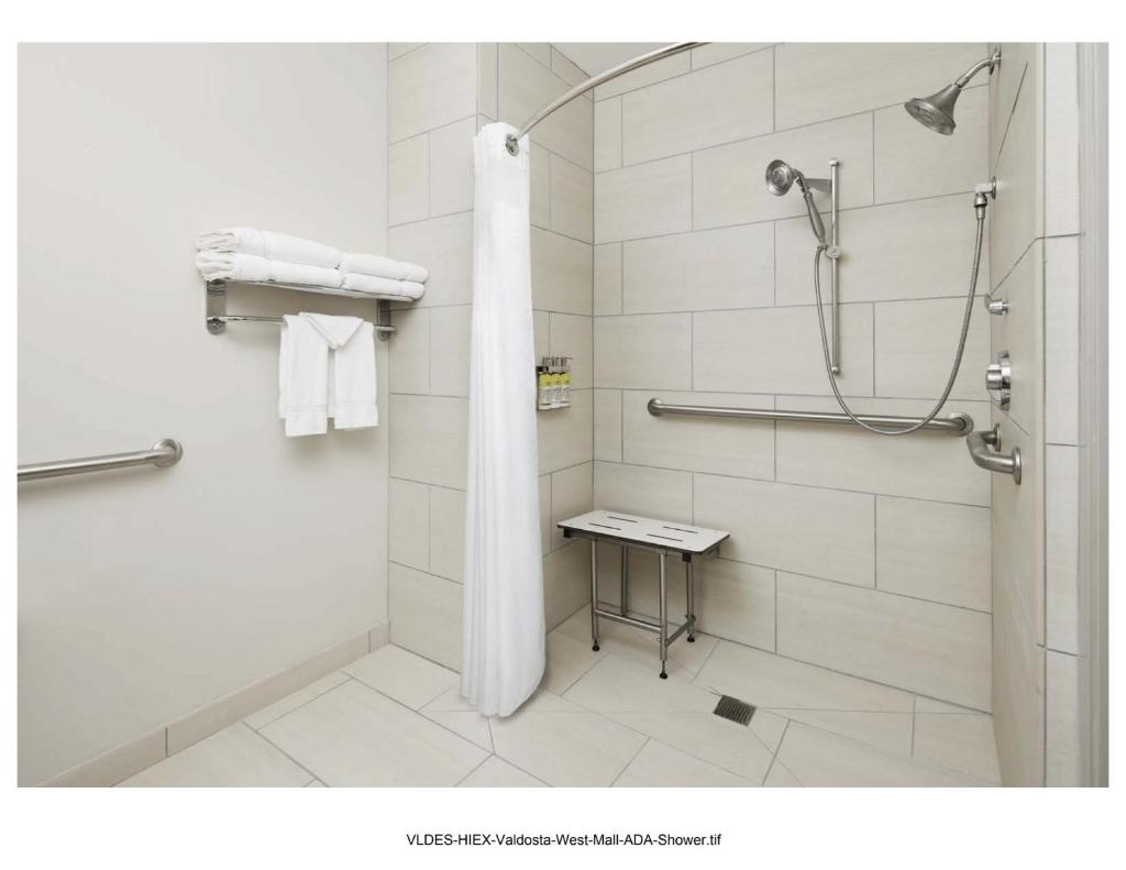 Holiday Inn Express & Suites - Valdosta, an IHG Hotel photo 3