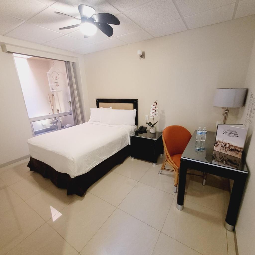 Hotel CH photo 4