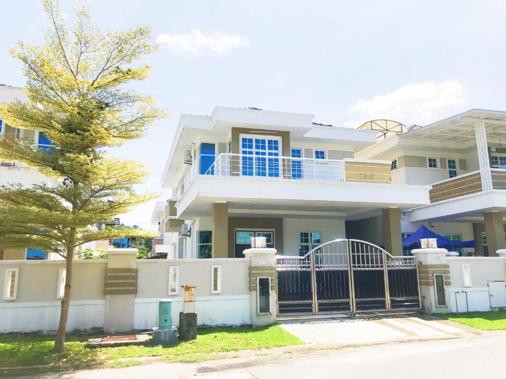 Forest Reserve’s House photo 3