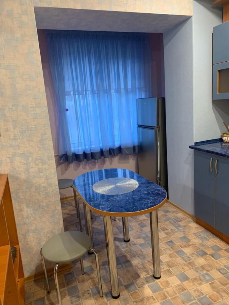 Затишна квартира на бульварі Свободи 49 ЖОВТІ ВОДИ photo 4