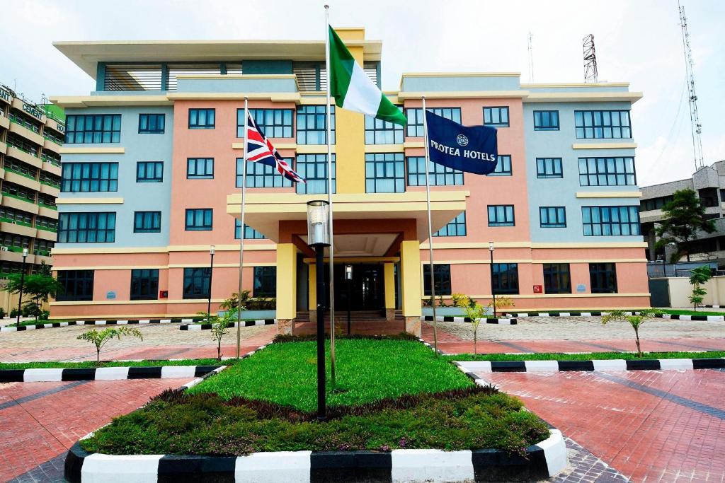 Protea Hotel by Marriott Ikeja Select photo 2