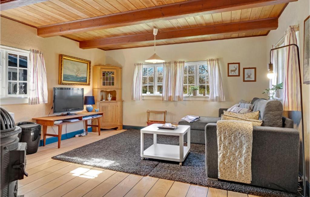 Amazing Home In Asns With Wifi photo 1