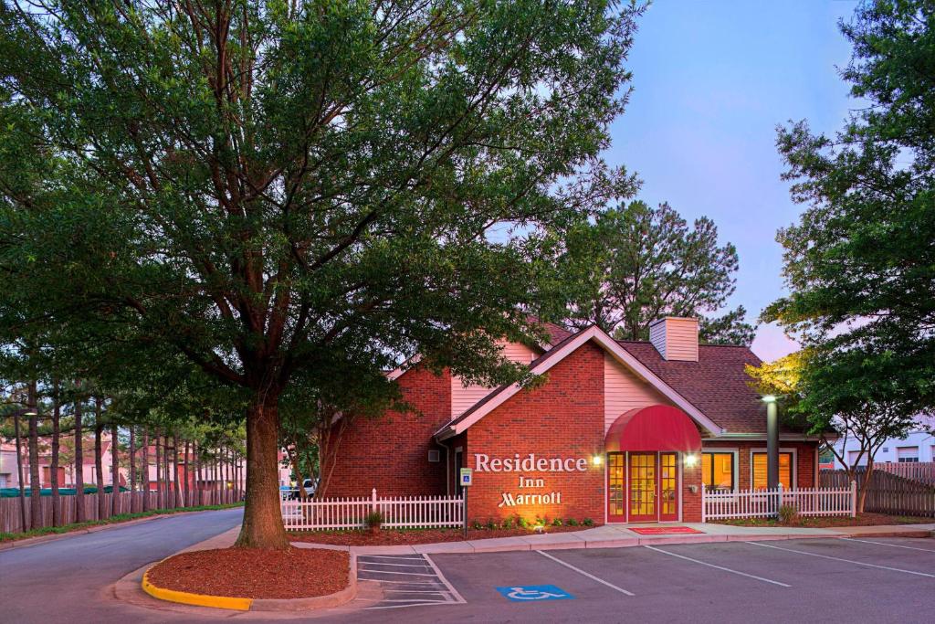 Residence Inn Richmond West End photo 1