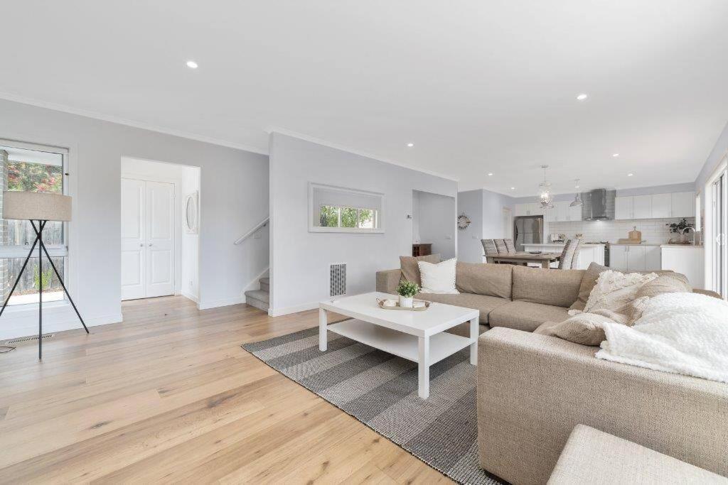 Rosebud Lovely House 2 - Mornington Peninsula 4 BR 3 Bath 2 story holiday house - BBQ - Beach - Hot spring