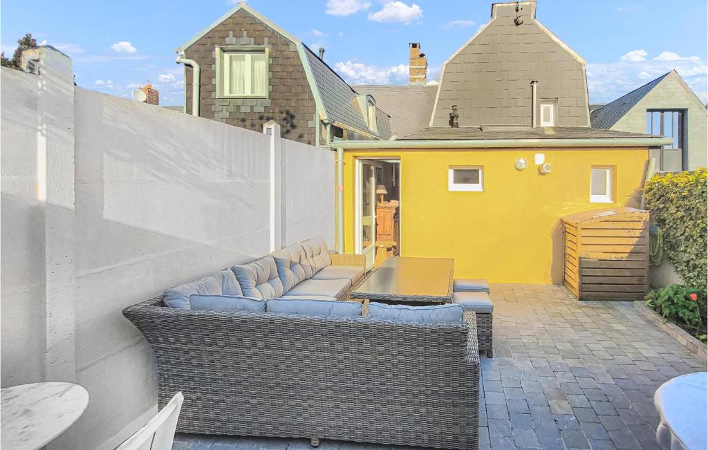 Beautiful Home In Saint-valery-sur-somme With Wifi And 2 Bedrooms