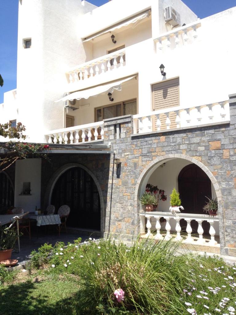 Irene Villa photo 2