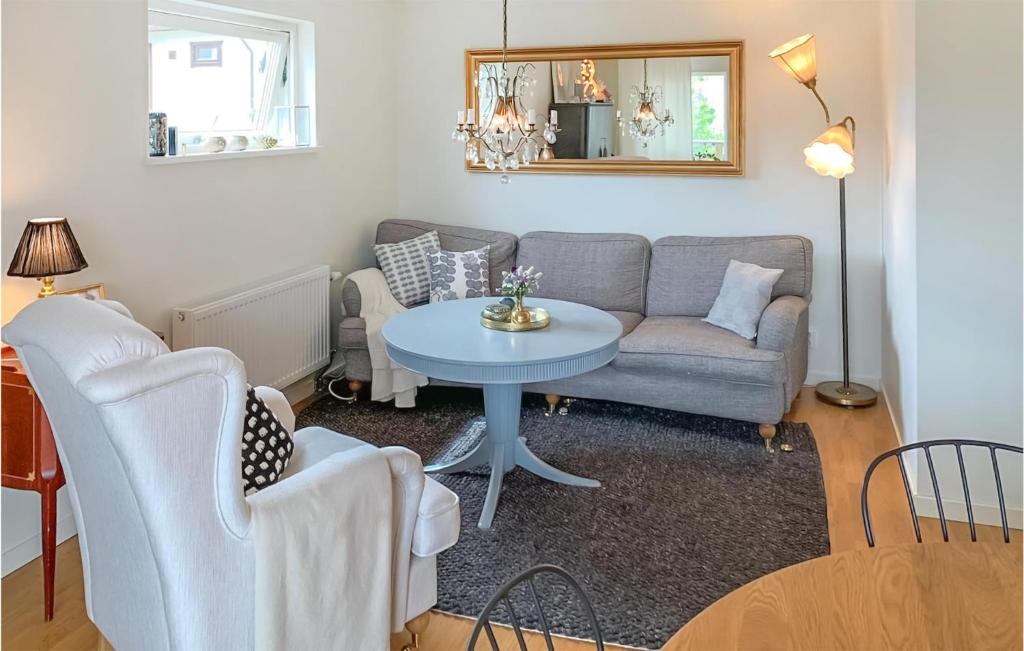 Awesome Home In Bohus-bjrk With 7 Bedrooms And Wifi photo 1