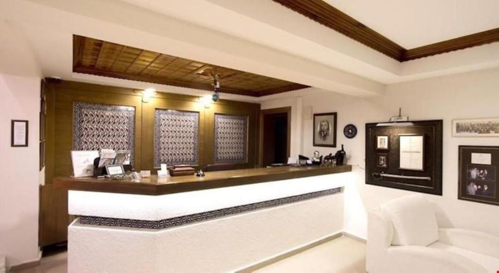SUMMER OTEL photo 4