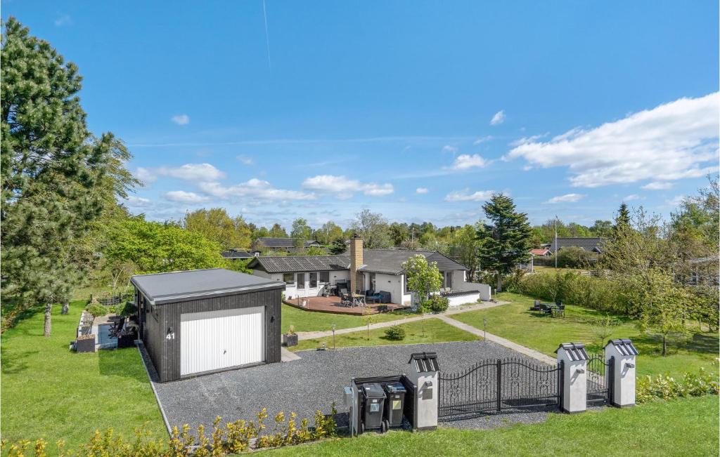 Stunning Home In Odder With 4 Bedrooms, Wifi And Sauna photo 4