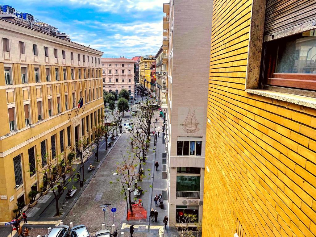 SILIA HOUSE Napoli Centro - Tap to explore photos