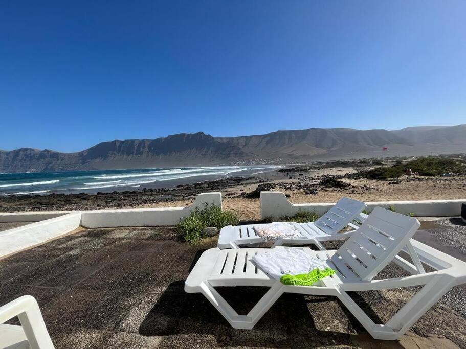 Villa Beachfront Famara photo 2