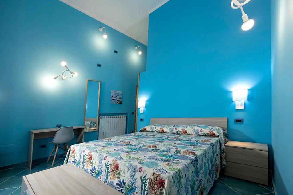Casina Lambis photo 3