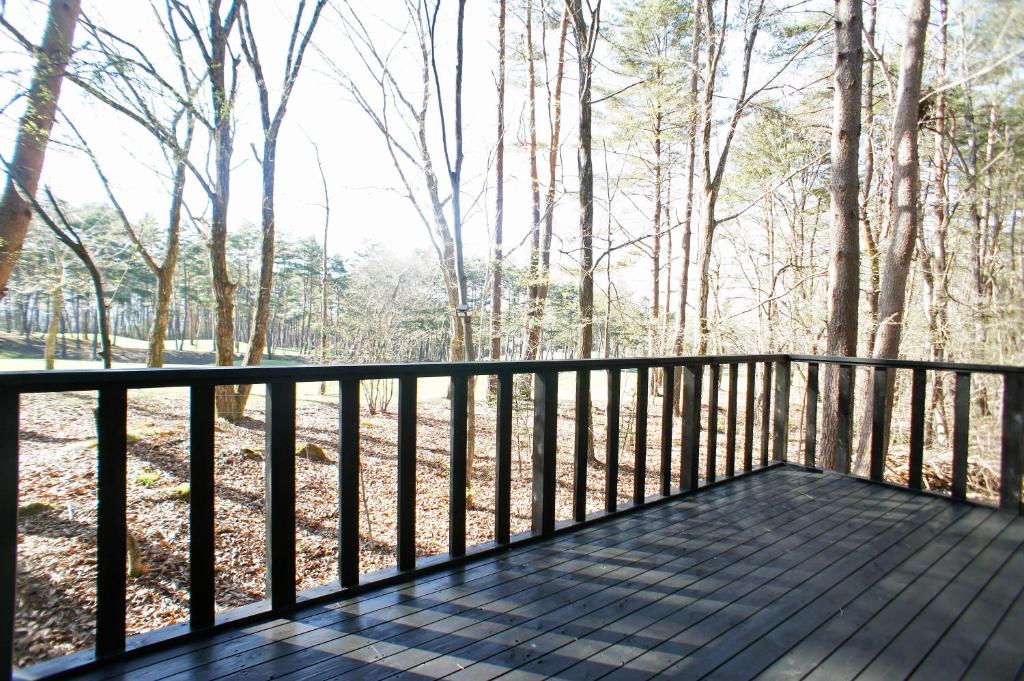 HARUNA WING Private cottage in the forest overlooking the golf course photo 4