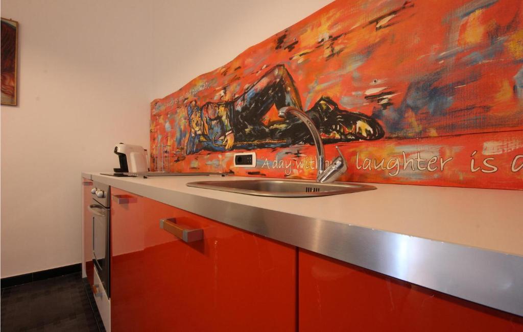 Stunning Apartment In Agropoli With Outdoor Swimming Pool, Wifi And 4 Bedrooms photo 3