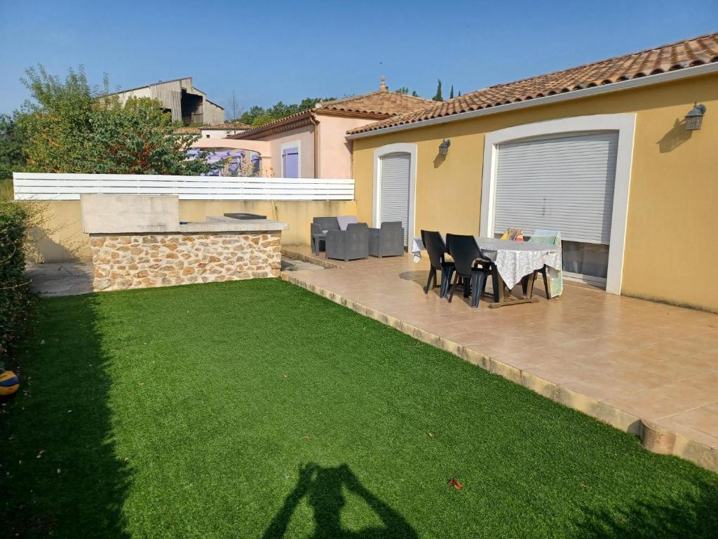 Villa avec piscine privée photo 1