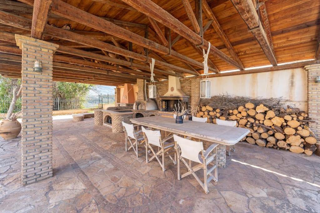 Gustav Retreat Villa photo 3